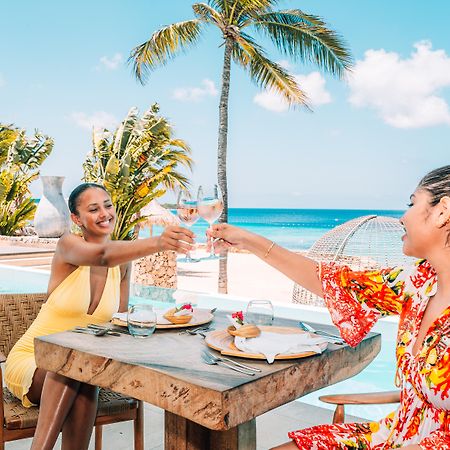 Van Der Valk Plaza Beach & Dive Resort Bonaire Playa Exteriör bild