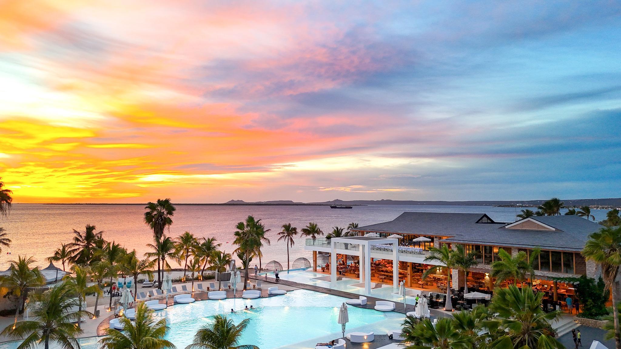 Van Der Valk Plaza Beach & Dive Resort Bonaire Playa Exteriör bild