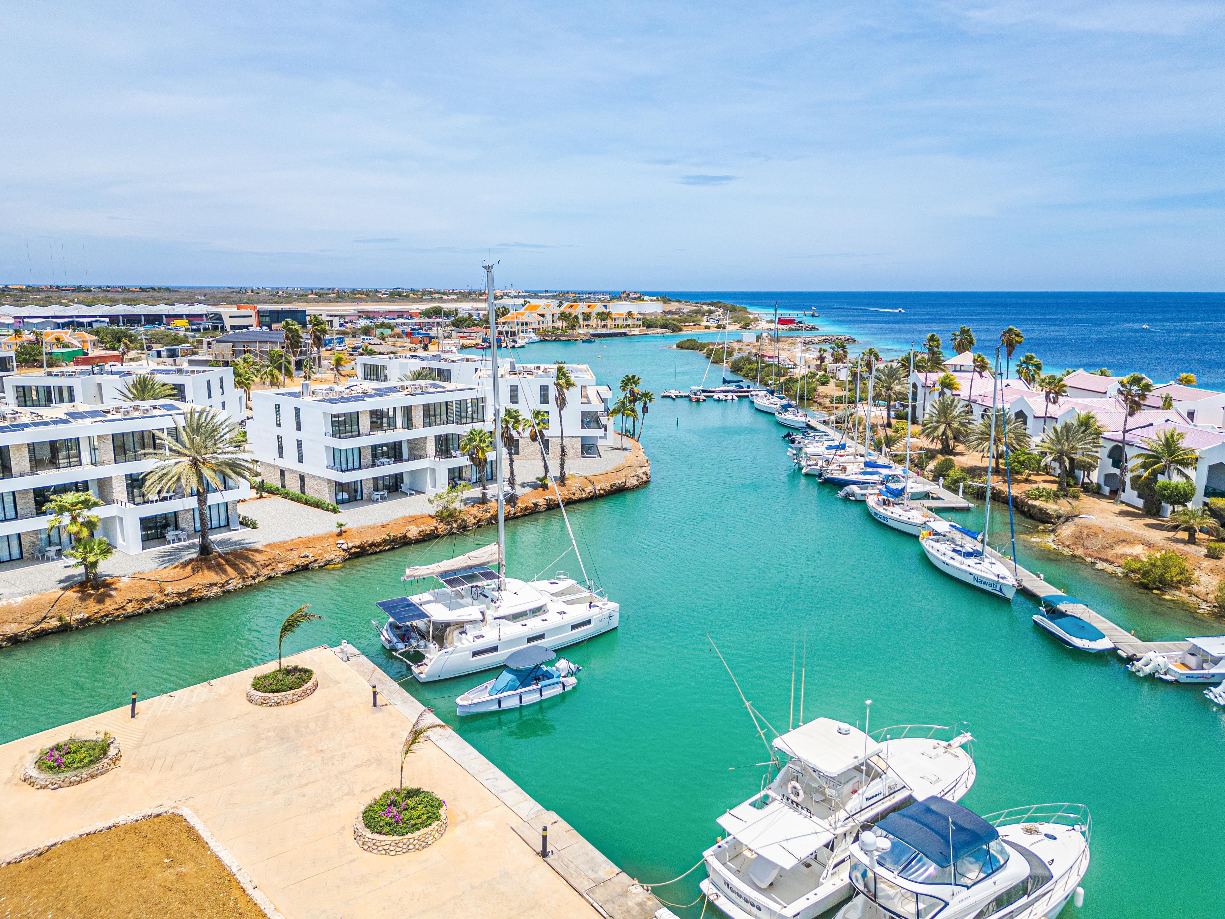 Van Der Valk Plaza Beach & Dive Resort Bonaire Playa Exteriör bild